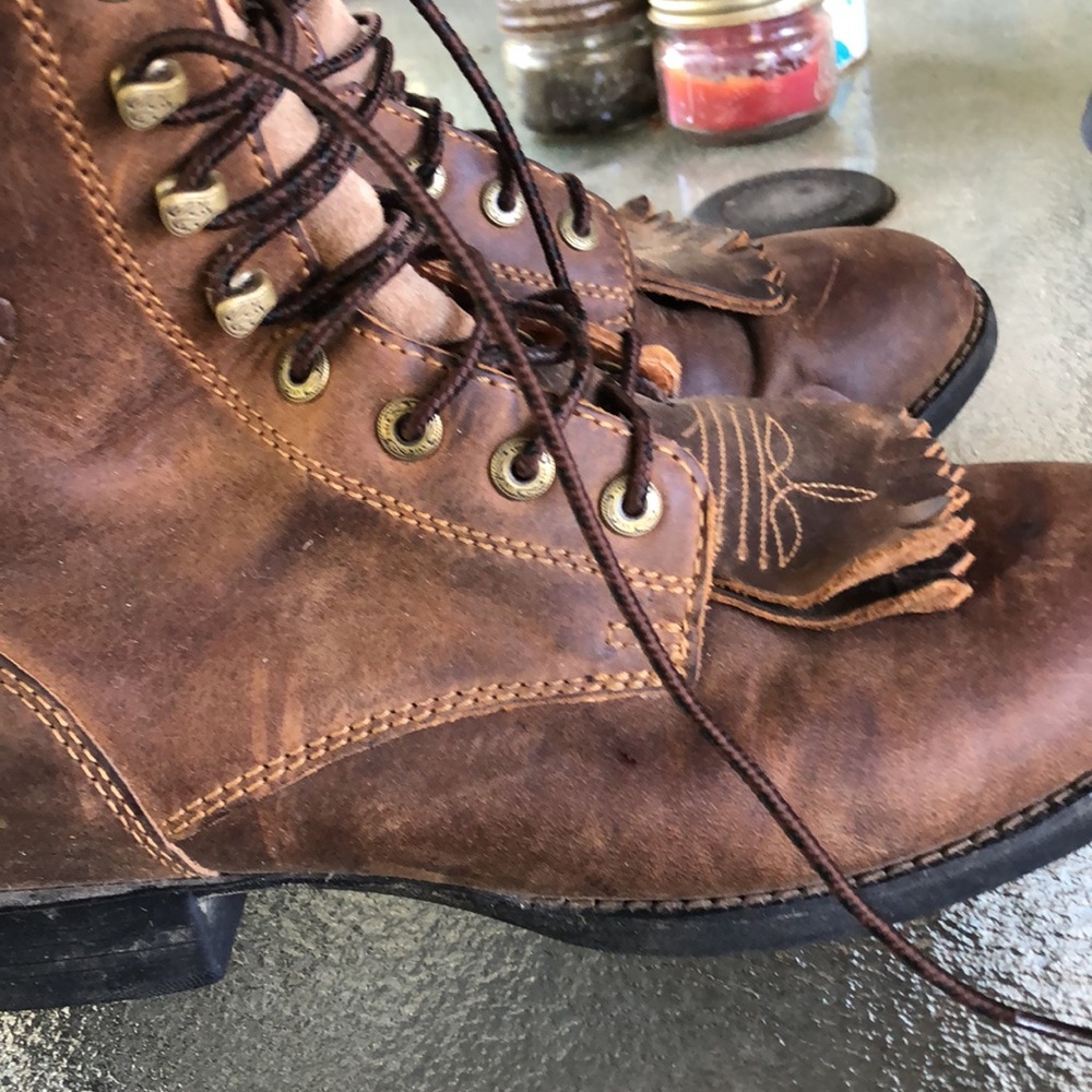🚨B2G1 ARIAT Brown Leather Ankle Booties - Picture 9 of 12